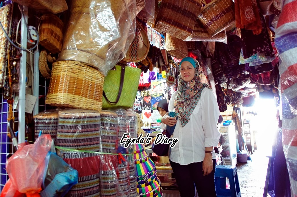 sabah part 5 pasar kraftangan pasar ikan masin balik sudaaaa 9