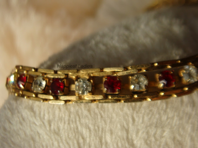 white red stone studded 18k gold bracelet+gold bracelet