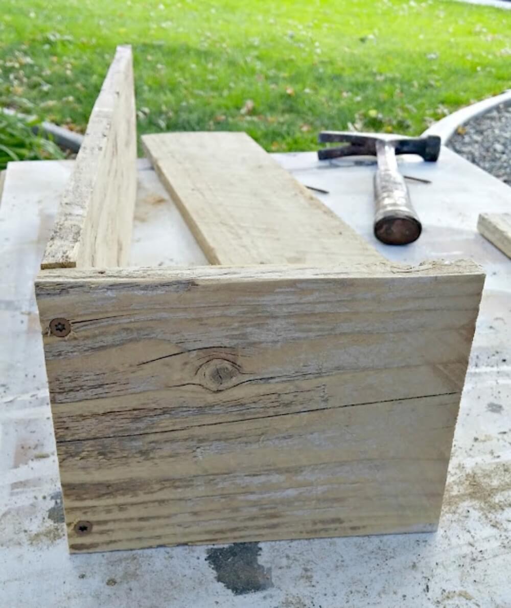 How To Make a Planter Box With Fence Boards