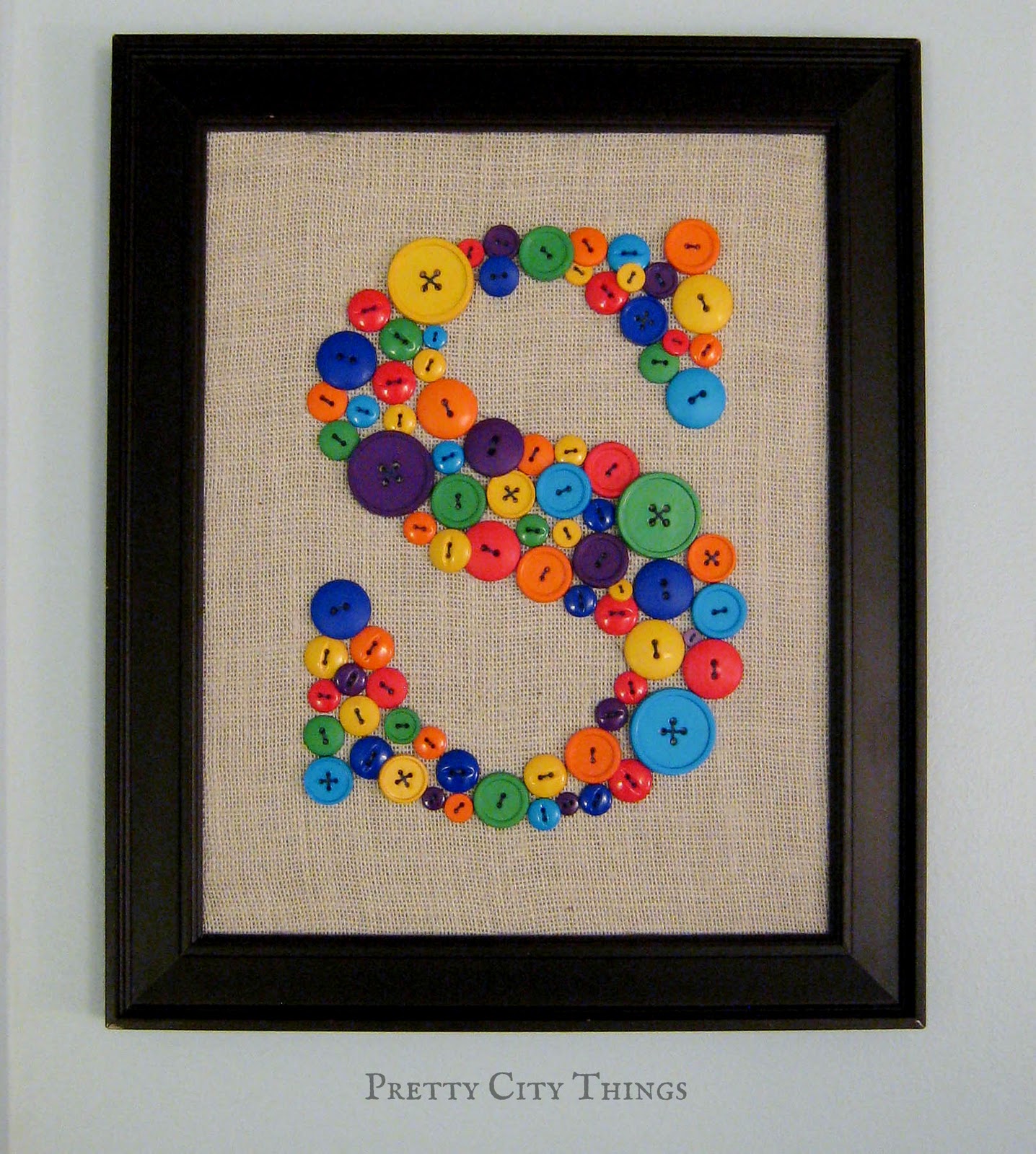 Living Pretty: DIY Button Art for the Big Boy Room