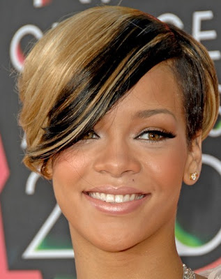 rihanna 2011 hairstyles. rihanna 2011 hairstyles 13