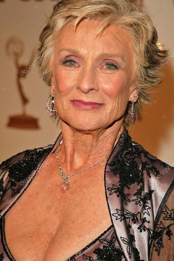 Cloris Leachman Emmy and Oscar winning actor dies at 94