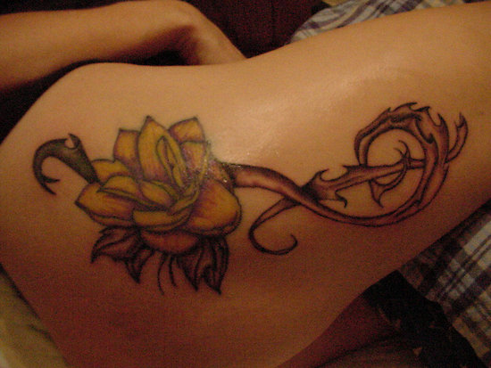 lotus tattoo on sexy girl thigh tattoo picture
