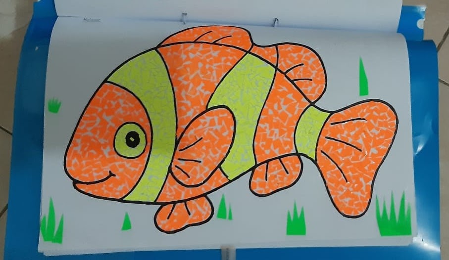 Informasi Belajar Anak Interaktif Gambar  Kolase  Ikan  Nemo