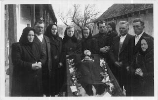Deutsch Józsefné Winkler Zsuzsanna temetése 1954-ben.