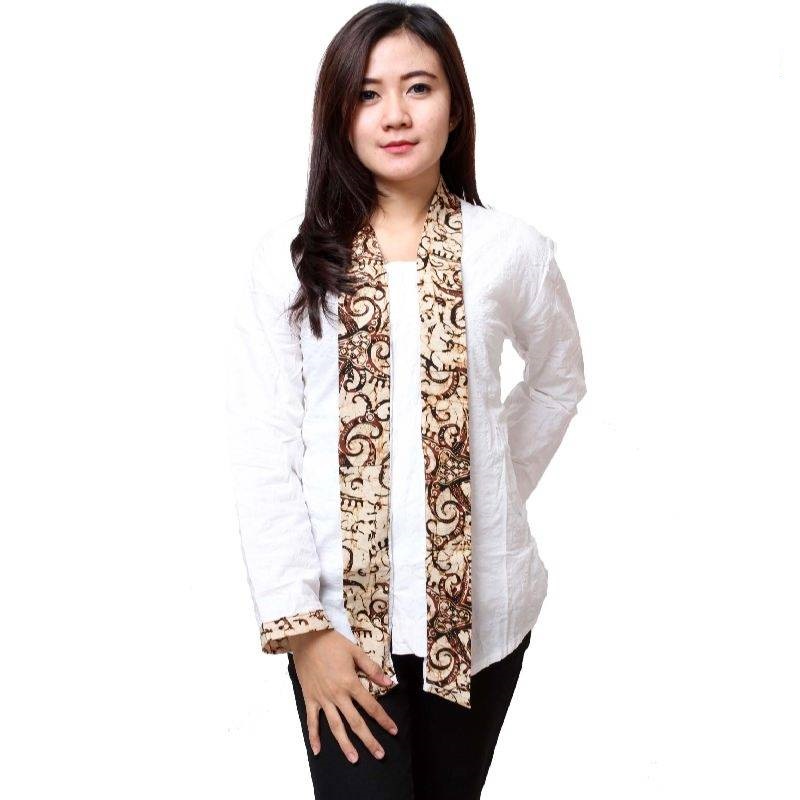 10 Model  Baju  Batik  Kantor Wanita Kombinasi Eksotis 