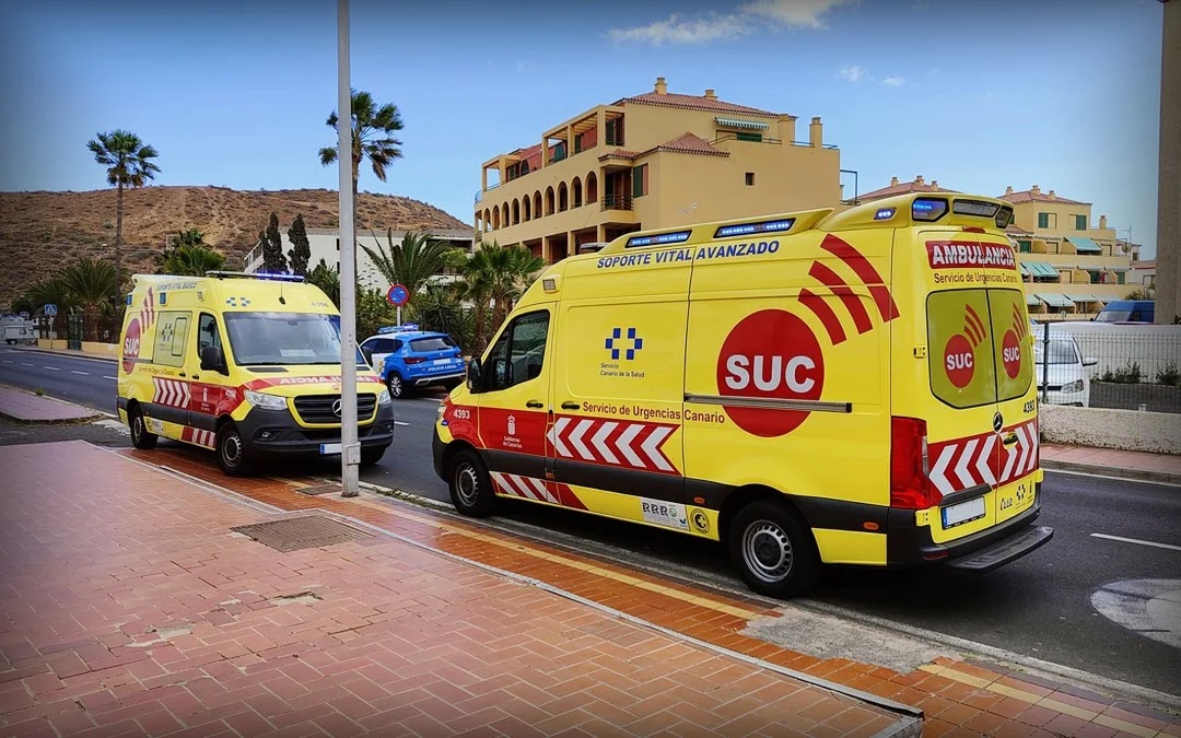 Recursos médico sanitarios en el lugar (Foto: Policía Local de Canarias Blog).