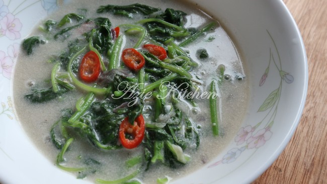 Masak Lemak Putih Sayur Bayam - Azie Kitchen