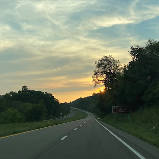 WINDING MOUNTAIN ROAD IN VIRGINIA