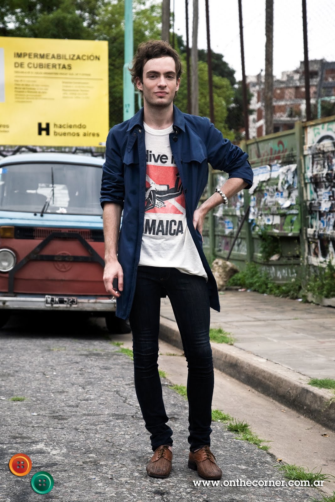 thiago, 22 años, estudiante de diseño de indumentaria