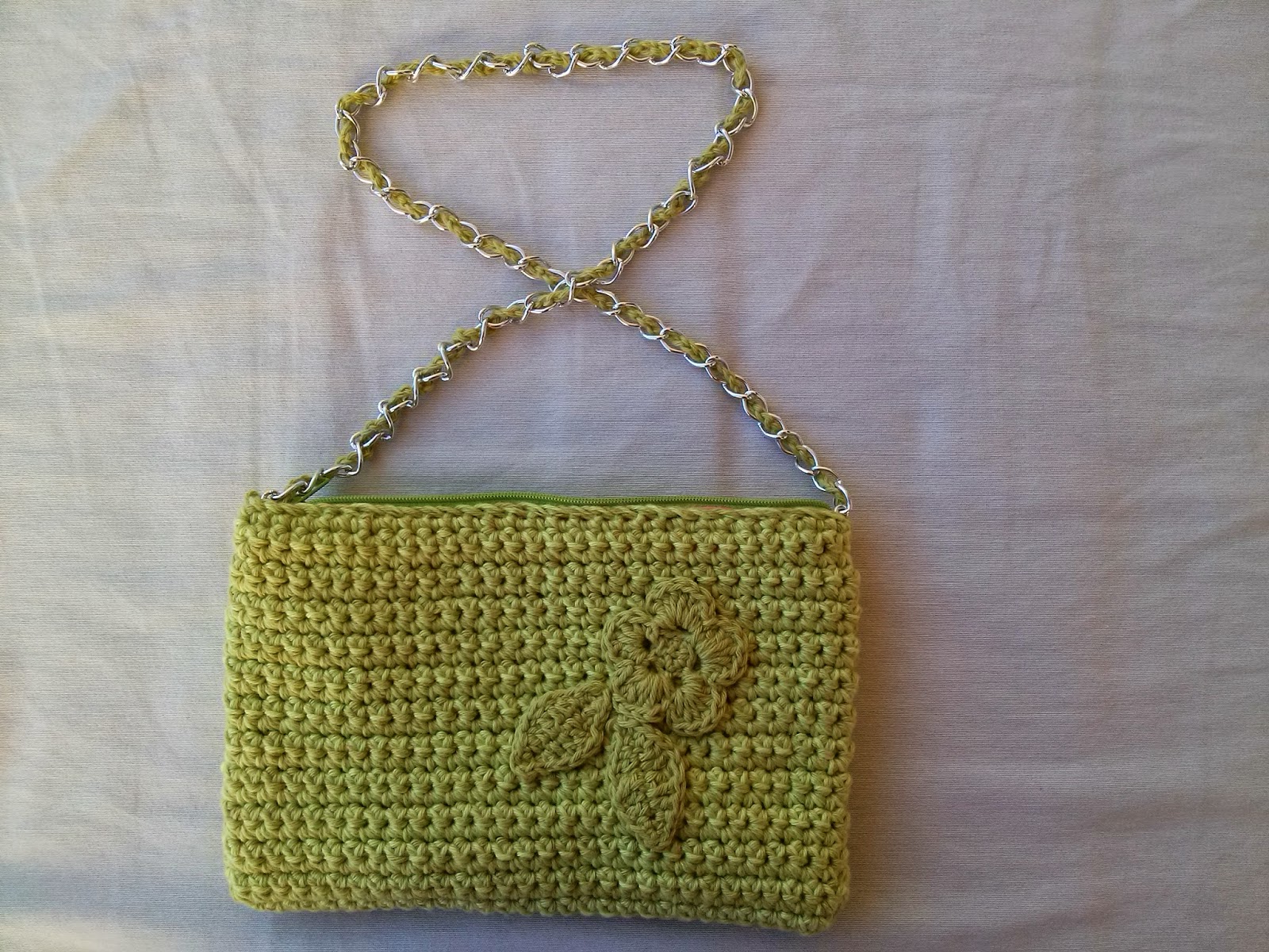 Un bolso primaveral de crochet