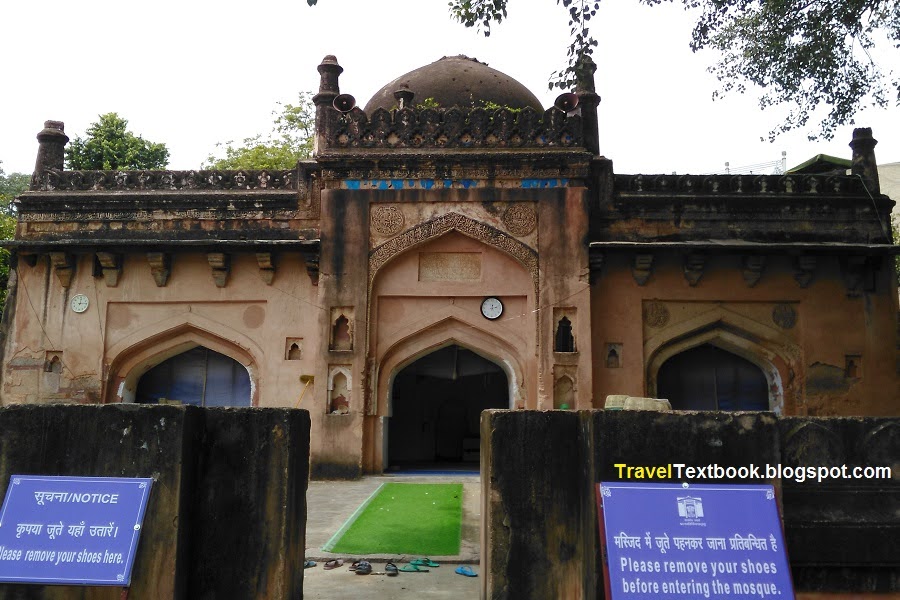 Nili Masjid Hauz Khas