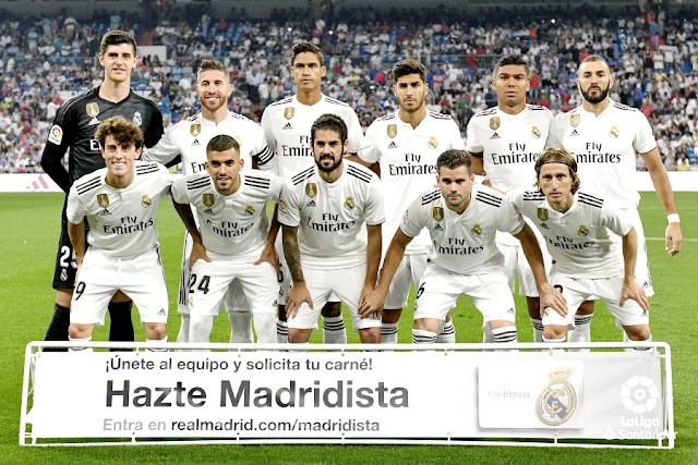 REAL MADRID C. F. - Temporada 2018-19 - Thibaut Courtois, Sergio Ramos, Varane, Asensio, Casemiro y Benzema; Odriozola, Dani Ceballos, Isco, Nacho y Modric. REAL MADRID C. F. 1 (Marco Asensio) R. C. D. ESPANYOL DE BARCELONA 0. 22/09/2018. Campeonato de Liga de 1ª División, jornada 5. Madrid, estadio Santiago Bernabeu.