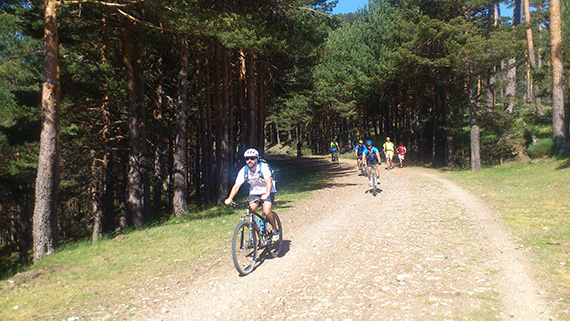 Unas fotos de nuestra Ruta de los Tres Valles, julio 2013