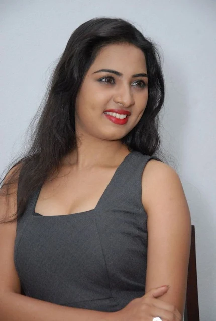 Tamil actress Srushti Dange hot stills