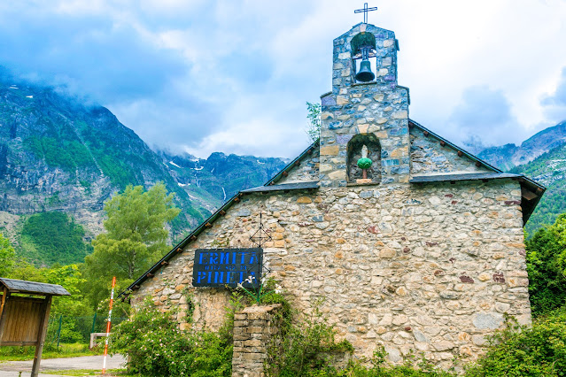 Imagen de la Ermita de Nuestra Señora de Pineta