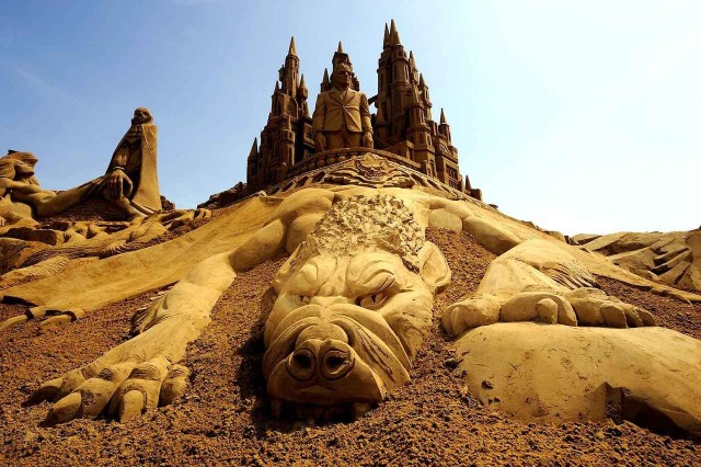 World's Largest Sand Sculpture Festival in Belgium