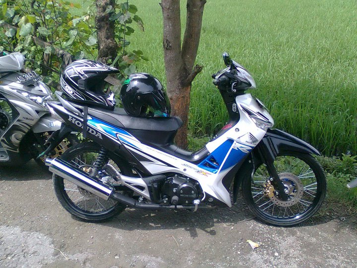 OtoEddy s Modified MODIFIKASI STRIPING STANDAR SUPRA X 125