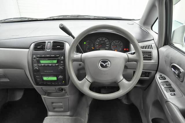 2002 Mazda Premacy for Samoa to Apia