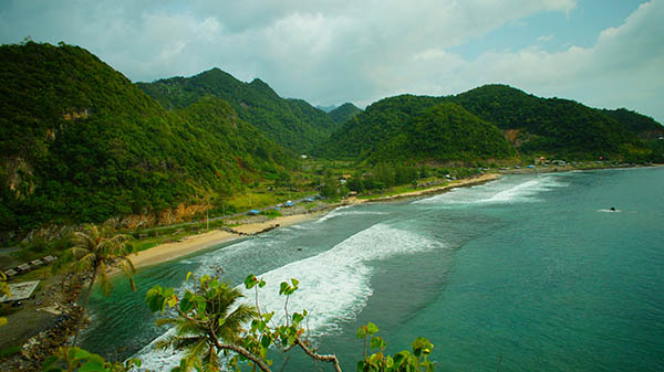 Lhoknga beach, Paradise Travel Surfing In Aceh  Tourist 