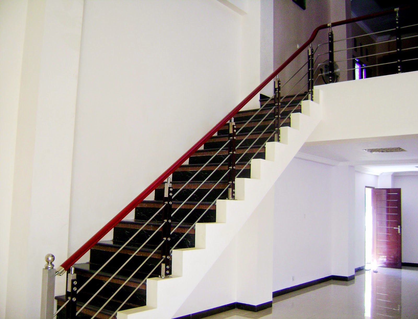 Railing Tangga  Modern Minimalis Desain tangga 