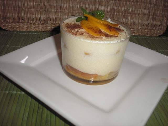 tiramisú de melocotón