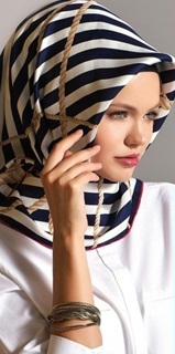 Tren Motif Hijab - MizTia Respect