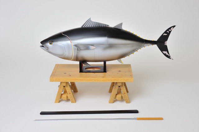 Kazuyoshi Watanabe's dissectable Maguro [tuna] model by Japanese model-toy makers HobbyStock. model fish, japan