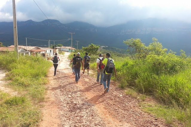 Estrada para a trilha da Cachoeira do Rio Preto em Ibicoara. (Foto: Rodrigo Anjos/ Ibicoara de Todos)