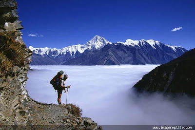 7 Puncak Tertinggi Paling Menakjubkan di Dunia