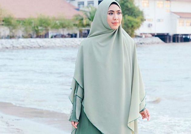 Celaka Mengintai Para Muslimah yang Kenakan Busana Syar i  