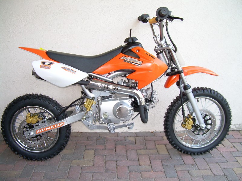 ktm 125cc dirt bike. involved in pit dirt bikes