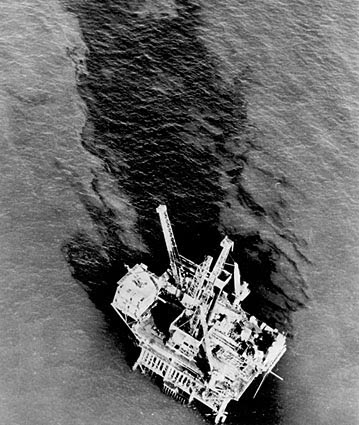 1969 Oil Spill in Santa Barbara Channel California AP photo from Los 