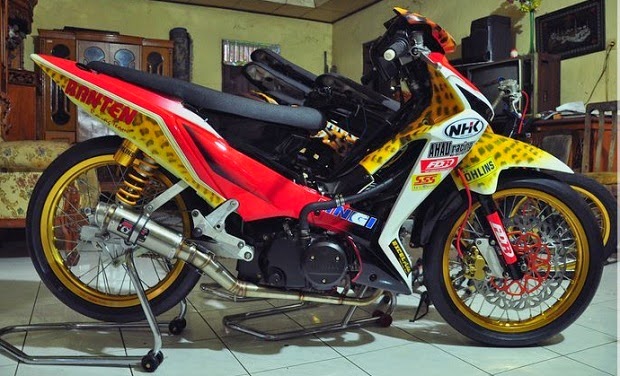 modifikasi motor honda blade balap