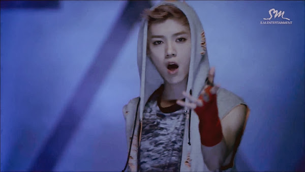 EXO Wolf Luhan 