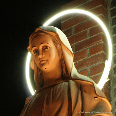 Virgin Mary Statue