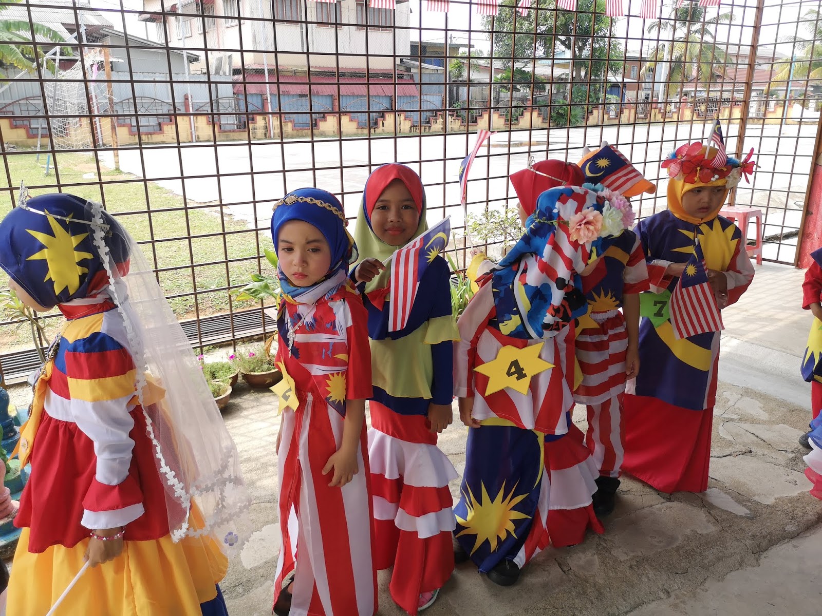 Fesyen Baju Merdeka Kanak-Kanak Pra Sekolah Kebangsaan ...