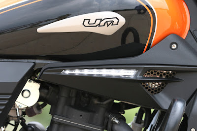 2016 UM Renegade Sport S fuel tank