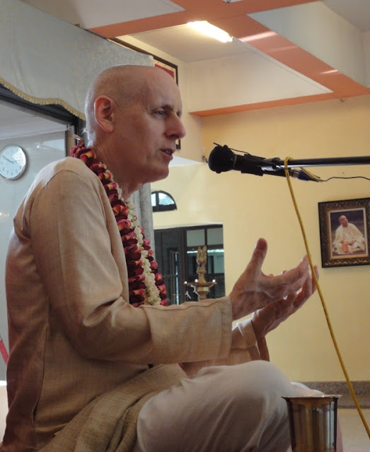 Sankarshan Das Teaching Real Sanity at ISKCON, Kuala Lampur