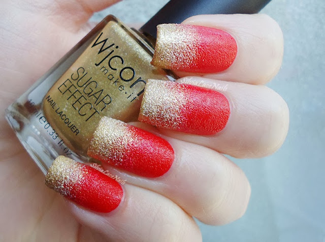 Christmas red and gold textured gradient