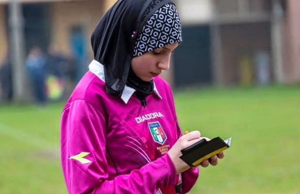 Kenali pengadil bolasepak Wanita berhijab Chahida Chekkafi