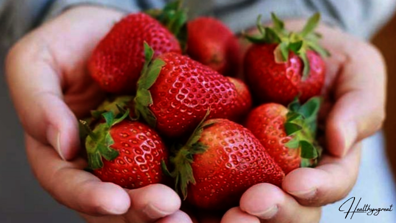 8 Unknown Impressive Benefits of Strawberries