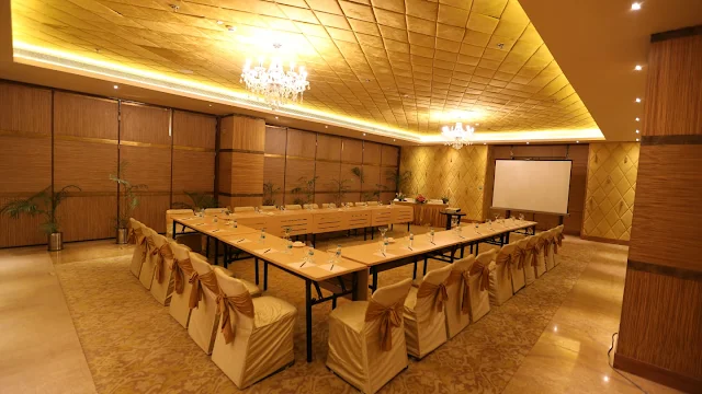 best cocktail dinner in meerut