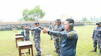 Asah Naluri Tempur, Prajurit Lanal Palembang Laksanakan Latihan Menembak Triwulan I