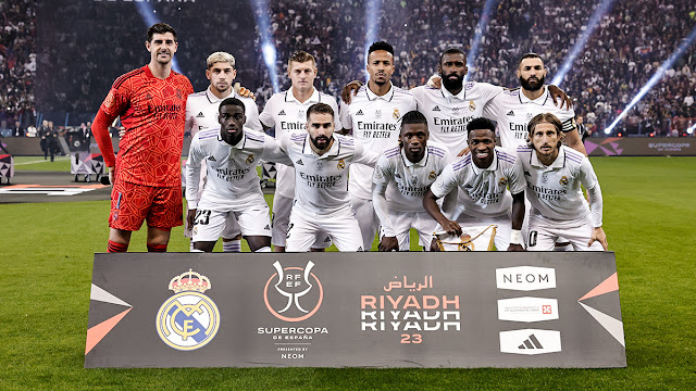 REAL MADRID C. F. Temporada 2022-23. Thibaut Courtois, Fede Valverde, Toni Kroos, Éder Militão, Antonio Rüdiger, Karim Benzema. Ferland Mendy, Dani Carvajal, Eduardo Camavinga, Vinicius Junior, Luka Modrić. REAL MADRID 1 F. C. BARCELONA 3 Domingo 15/01/2023, 20:00 horas. XXXIX Supercopa de España, final. Riad, Arabia Saudí, estadio Internacional Rey Fahd: 57.340 espectadores. GOLES: ⚽0-1: 33’, Gavi. ⚽0-2: 45’, Robert Levandovski. ⚽0-3: 69’, Pedri. ⚽1-3: 90+3’, Karim Benzema.