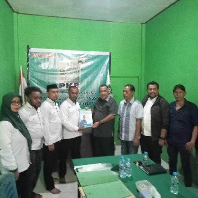 Yance Salambauw  Terakhir Mendaftar Ke PKB SorSel Yakin Berpeluang Dapat Rekomendasi 