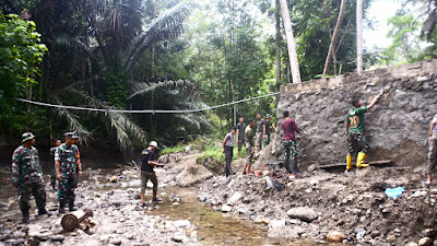Pembangunan Jembatan Sasaran Fisik TMMD Ke-116 Di Desa Ongko Menunjukkan Progres Memuaskan