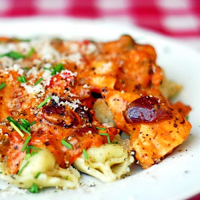 Tortellini with Chicken in Spicy Blush Puttanesca Sauce