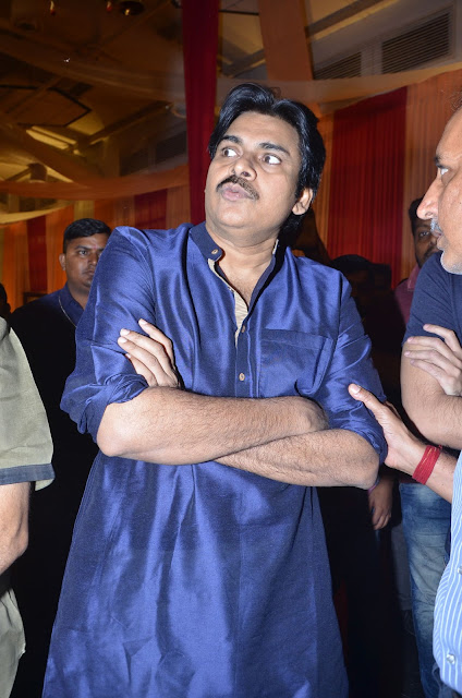 pawan            kalyan at shyam prasad reddy daughter wedding