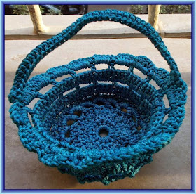 Sweet Nothings Crochet pattern blog, free pattern for a easy decorative basket, or chocolate basket for easter,